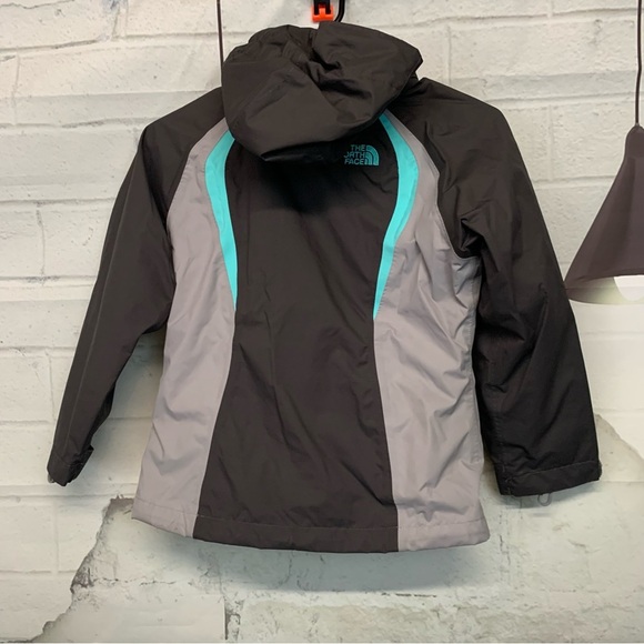 Girls North Face Rain Jacket - Picture 2 of 8